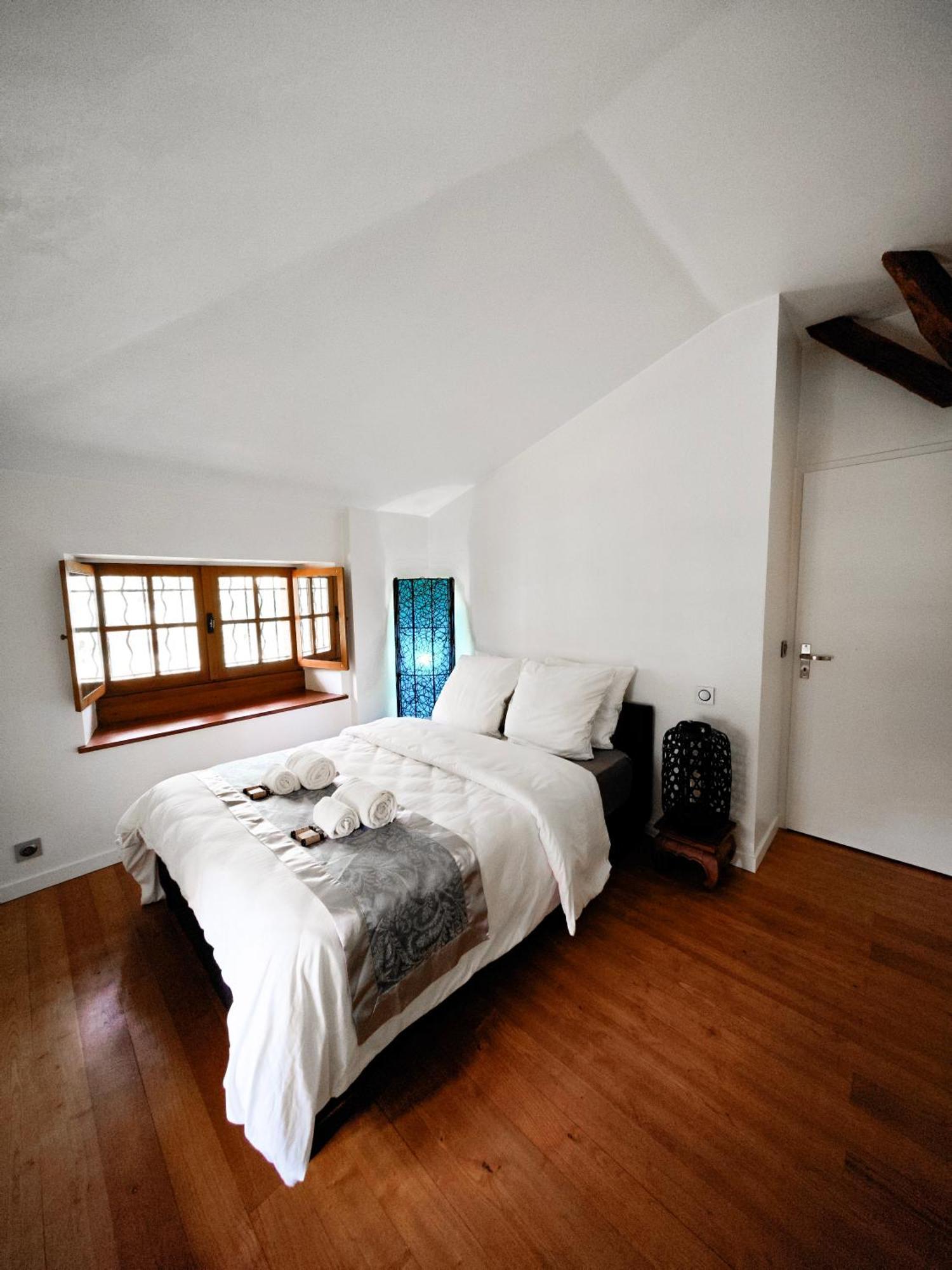 Villa Tagibao Avec Piscine Chauffee Et Spa Lesterps エクステリア 写真