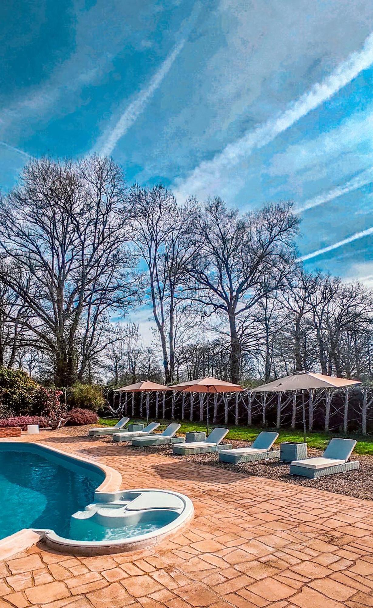 Villa Tagibao Avec Piscine Chauffee Et Spa Lesterps エクステリア 写真