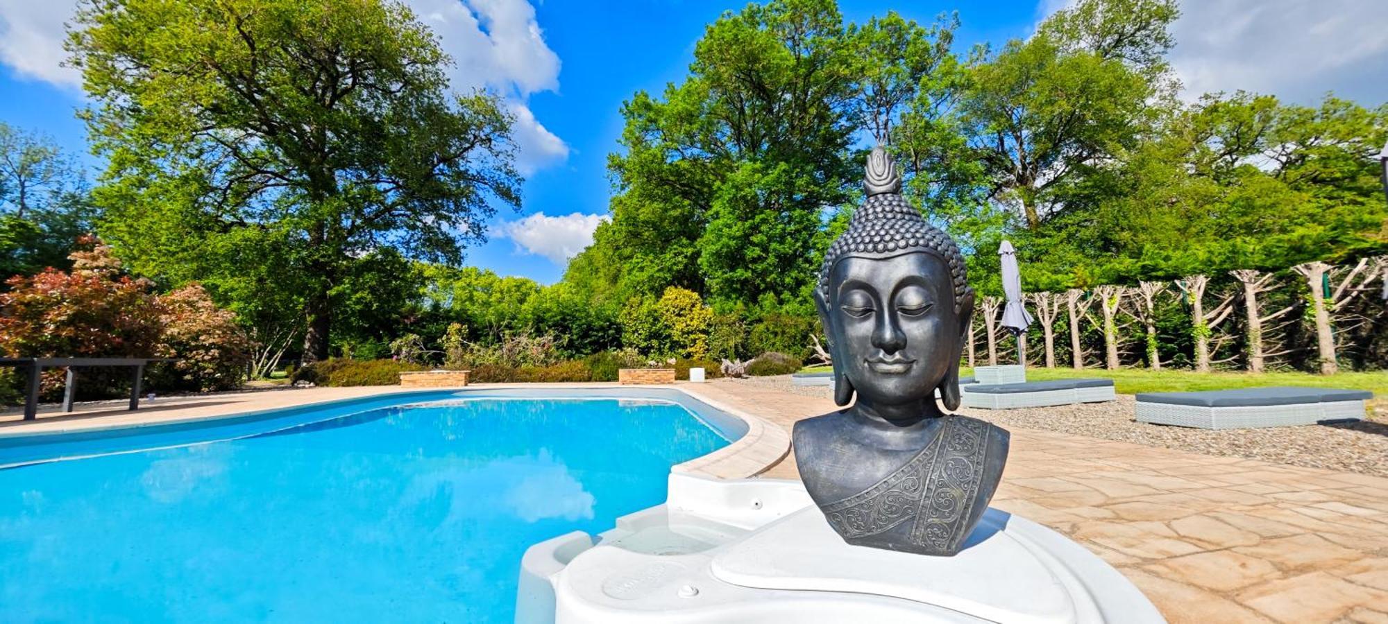 Villa Tagibao Avec Piscine Chauffee Et Spa Lesterps エクステリア 写真