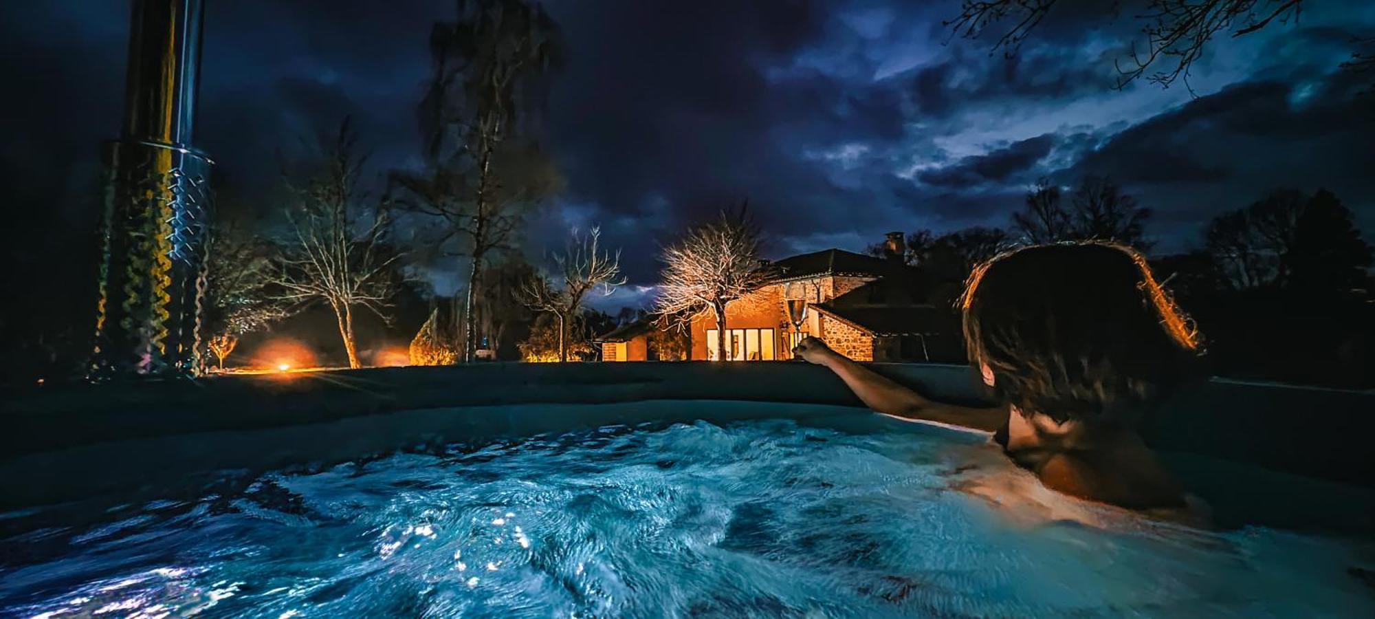Villa Tagibao Avec Piscine Chauffee Et Spa Lesterps エクステリア 写真